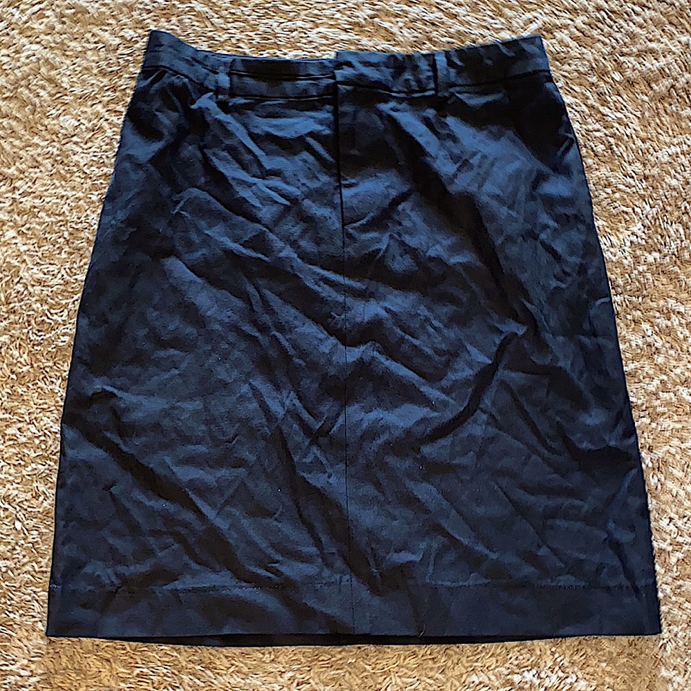 Banana Republic black skirt